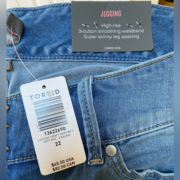 Torrid Jeggings NWT size 22 Short - Picture 2 of 5